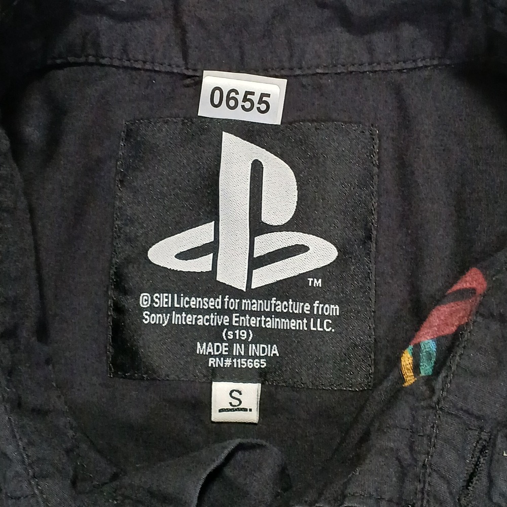 Playstation Boy Shirt Size S(19)Black Red Button All Over Print Video Game Retro - Picture 7 of 7